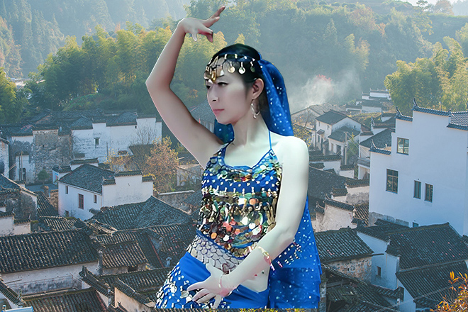 “放心，愚蠢的是他。”新维拉烈焰轻轻拍了拍吴莉莉的手，笑道。